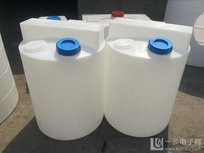 通遼1噸塑料加藥箱 滾塑加藥桶在加藥攪拌設(shè)備中的核心配套價值